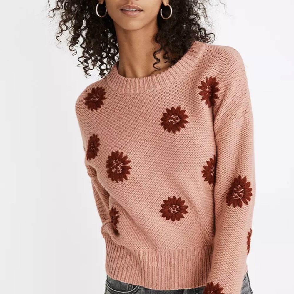Flower Embroidered Pullover Sweater BRAND NEW WITH TAGS